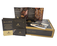 Das Manopoulos Luxus-Backgammon-Set aus Walnusswurzelholz und Wengeholz mit Backgammon-Bechern