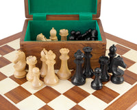 Ensemble d'Échecs du Championnat du Monde, Pendule et Coffret en Bois