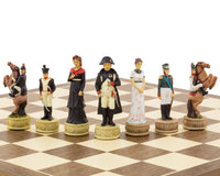 Napoleon vs. de Russen — handgeschilderde thematische schaakset van Italfama